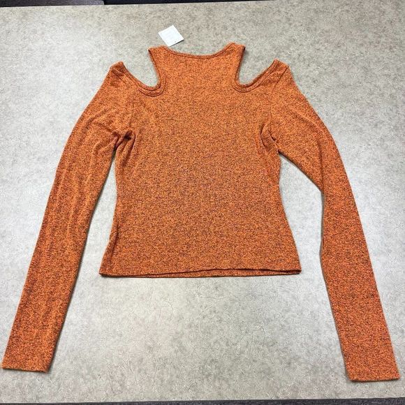 NWT Urban Outfitters Long Sleeve Shirt - Picture 2 of 3